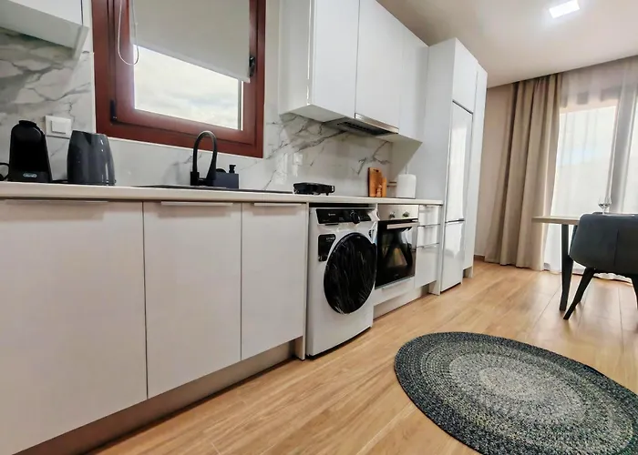 Апартаменты Cyclopean View *