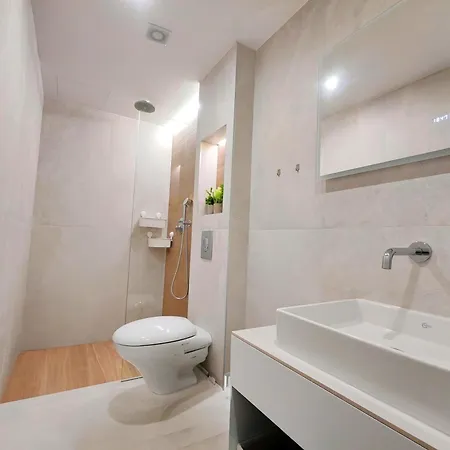 Cyclopean View アパート