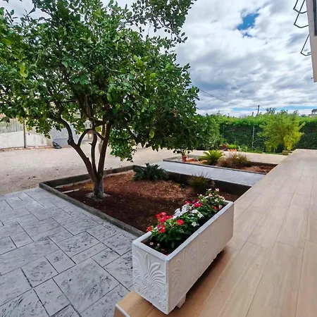 Cyclopean View Apartman