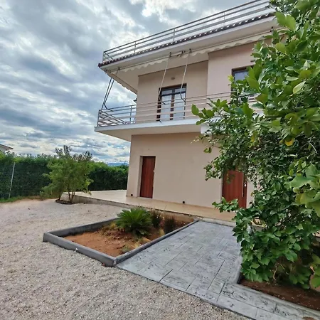 Cyclopean View * 纳夫普利翁